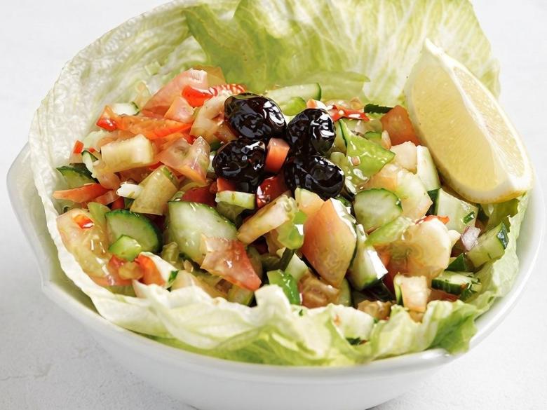 Turkish Salad — Çoban Salatası
